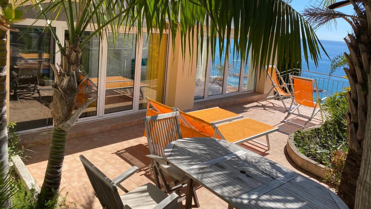 Villa L'Ensoleillee Vue Panoramique Mer, 250 M De La Plage Et Du Centre Ville マントン エクステリア 写真