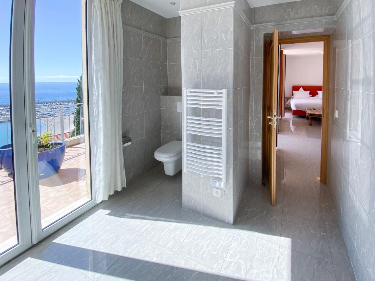 Villa L'Ensoleillee Vue Panoramique Mer, 250 M De La Plage Et Du Centre Ville マントン エクステリア 写真