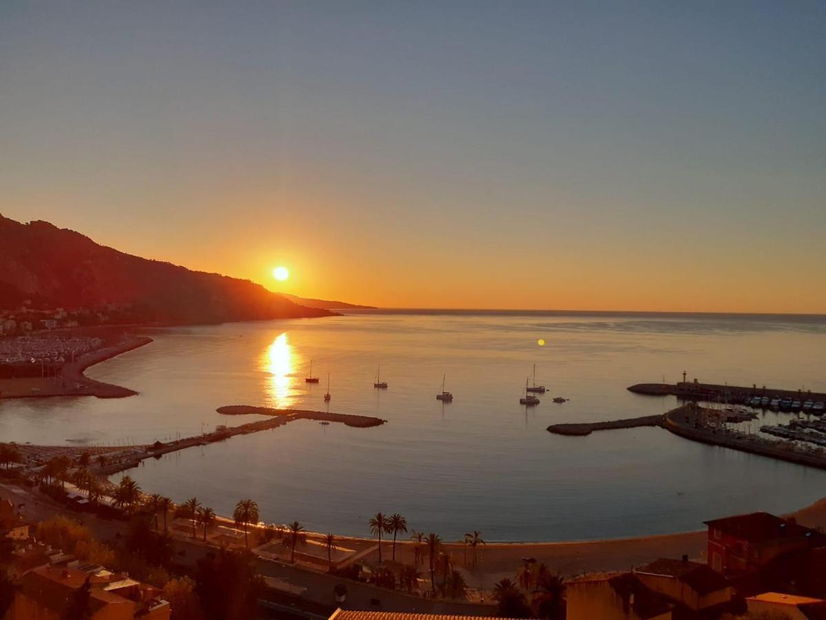 Villa L'Ensoleillee Vue Panoramique Mer, 250 M De La Plage Et Du Centre Ville マントン エクステリア 写真