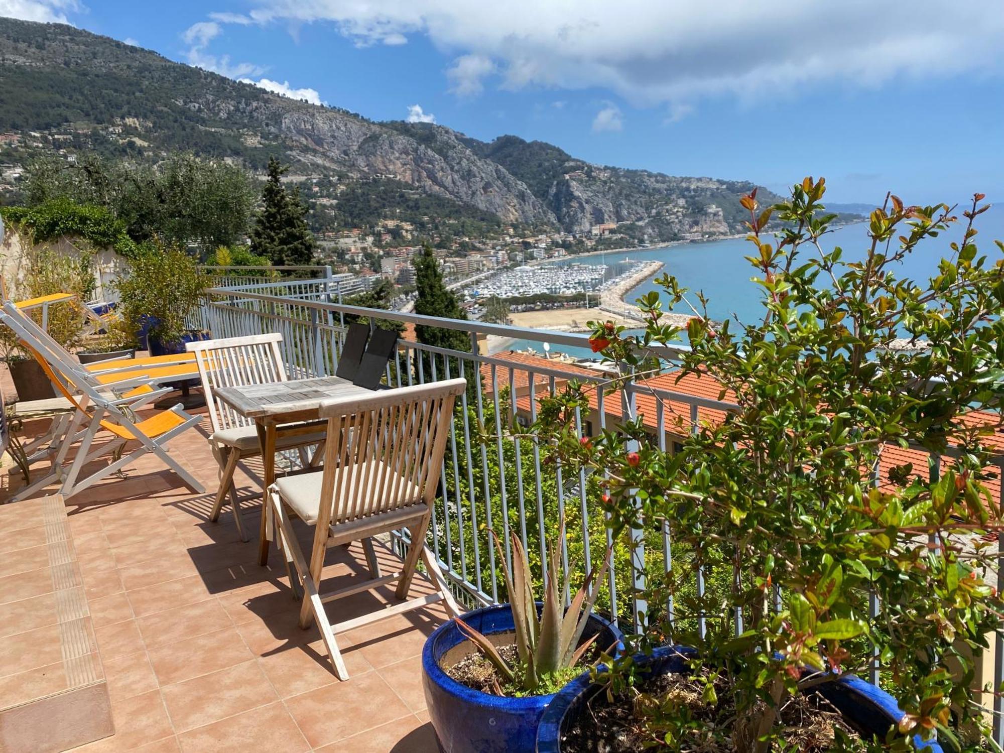 Villa L'Ensoleillee Vue Panoramique Mer, 250 M De La Plage Et Du Centre Ville マントン エクステリア 写真
